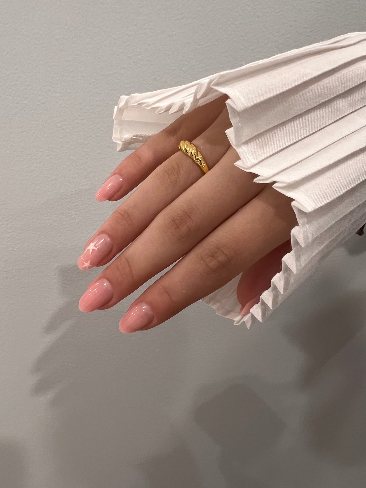 Soft pink glossy manicure
