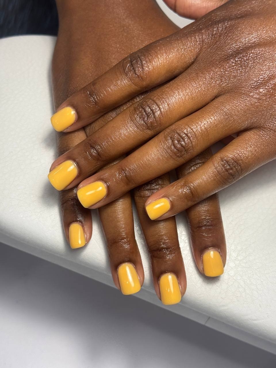Mustard yellow glossy square manicure