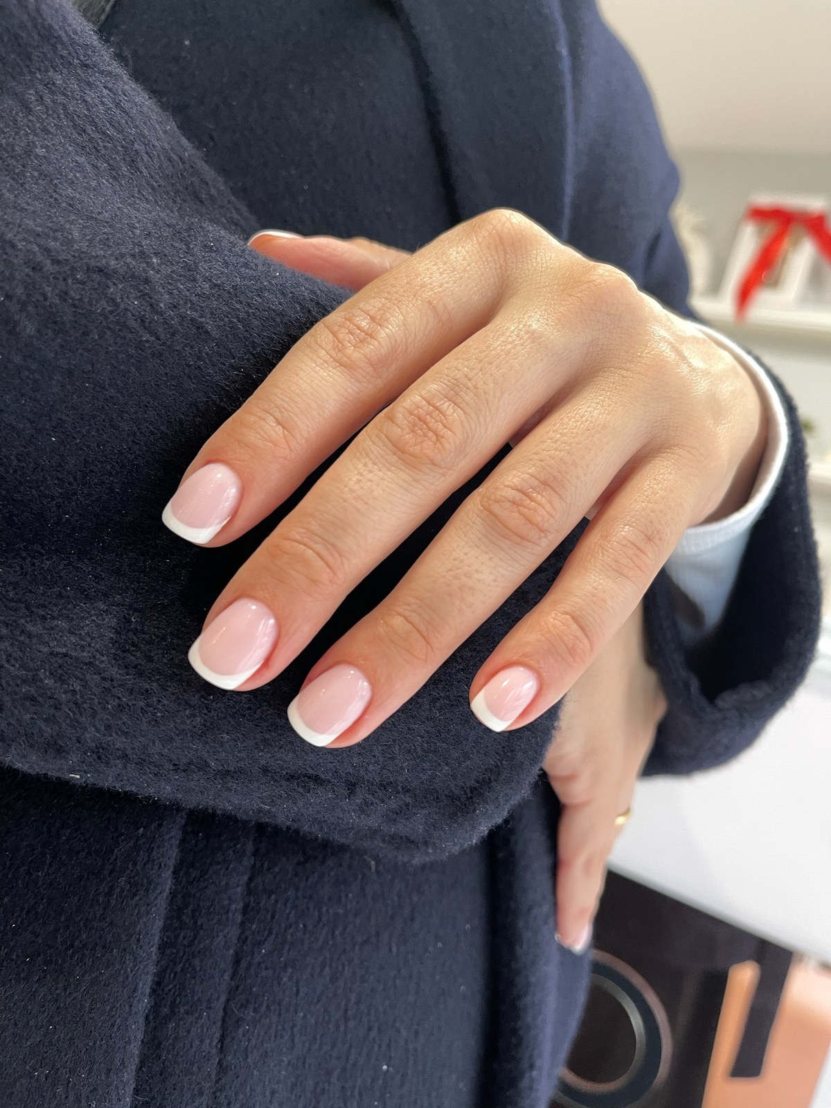 Pale pink glossy manicure