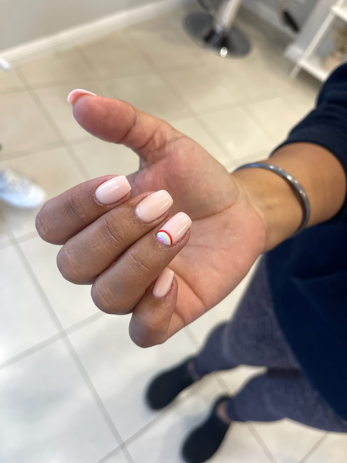 Pale pink glossy manicure